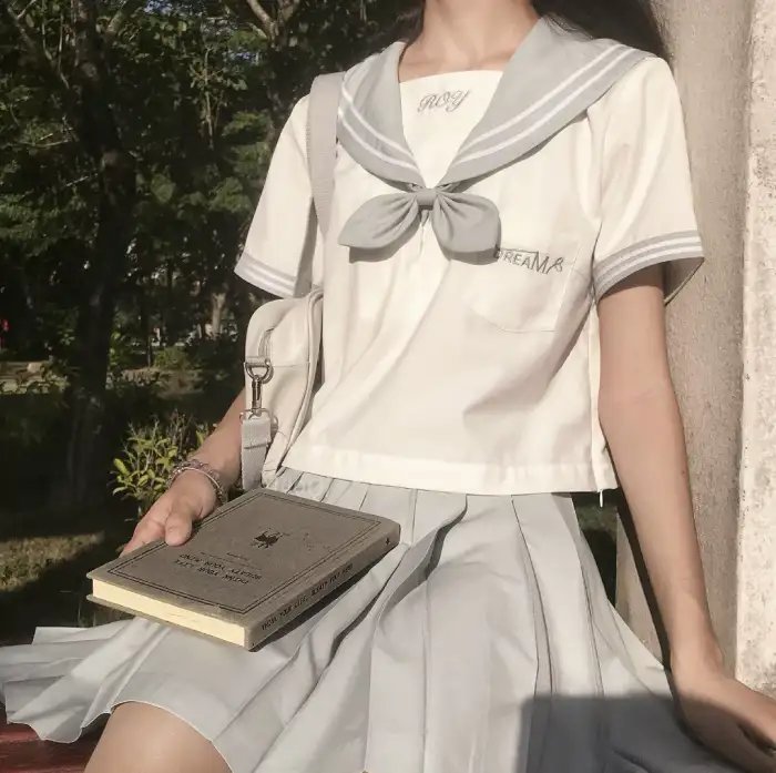 看这里，列兵哈格罗夫